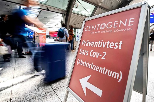 Werden Tests zur neuen Reise-Realitt?  | Foto: Boris Roessler (dpa)