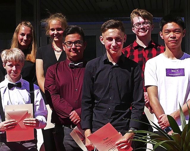 Die Hebelschule in Titisee-Neustadt ve...gab es fr ein Trio besondere Preise.   | Foto: Eva Korinth