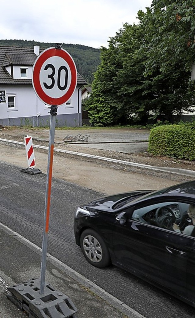 Whrend der Straensanierung gilt bereits Tempo 30 in Reichenbach.  | Foto: Christoph Breithaupt