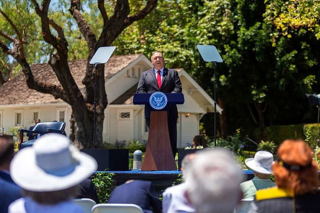 US-Auenminister Mike Pompeo hlt eine...sche Beziehungen zu China aufgenommen.  | Foto: DAVID MCNEW (AFP)