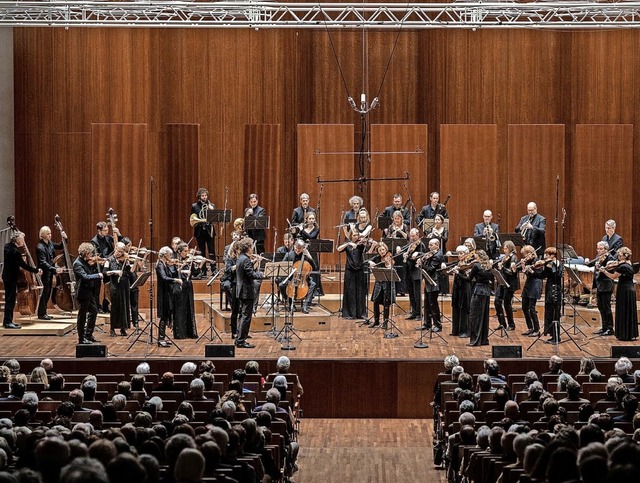 Das Freiburger Barockorchester im Konzerthaus Freiburg  | Foto: Britt Schilling