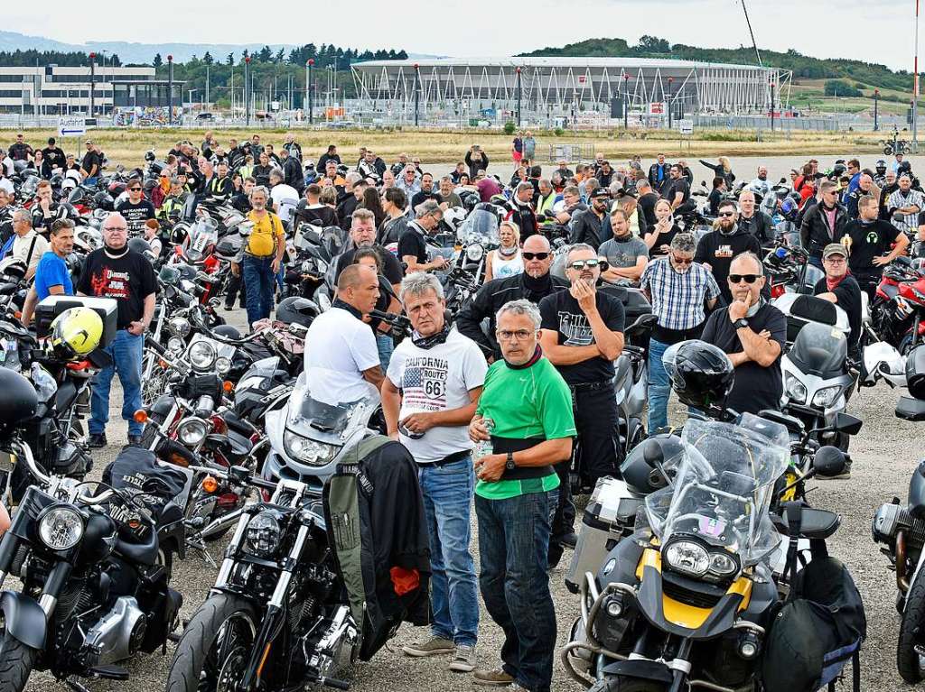 Von Enduro bis Harley – Motorrad-Demo gegen pauschale Fahrverbote.