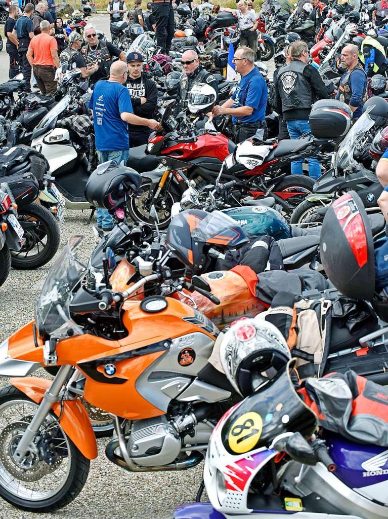 Von Enduro bis Harley – Motorrad-Demo gegen pauschale Fahrverbote.