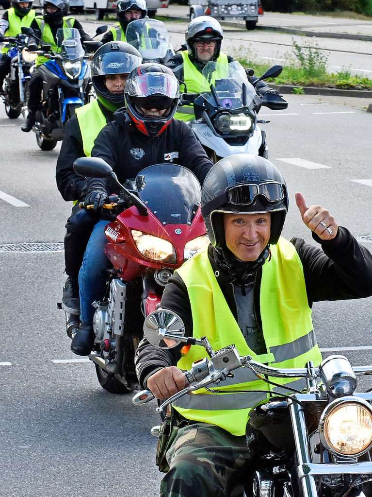 Von Enduro bis Harley – Motorrad-Demo gegen pauschale Fahrverbote.