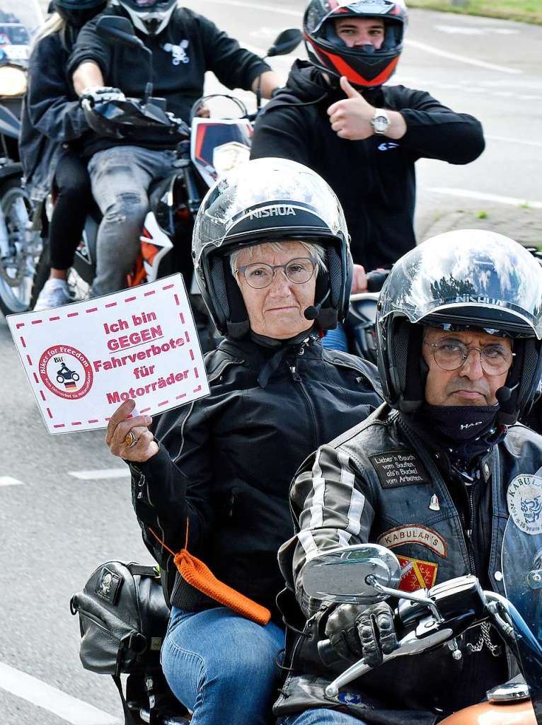 Von Enduro bis Harley – Motorrad-Demo gegen pauschale Fahrverbote.