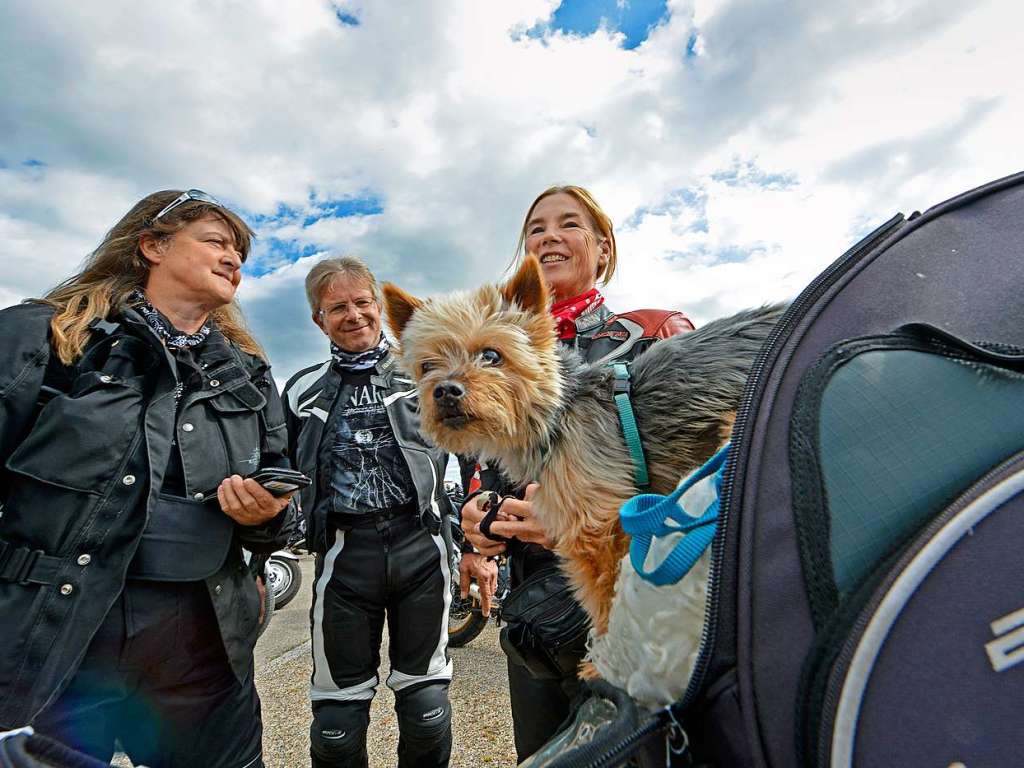 Von Enduro bis Harley – Motorrad-Demo gegen pauschale Fahrverbote.