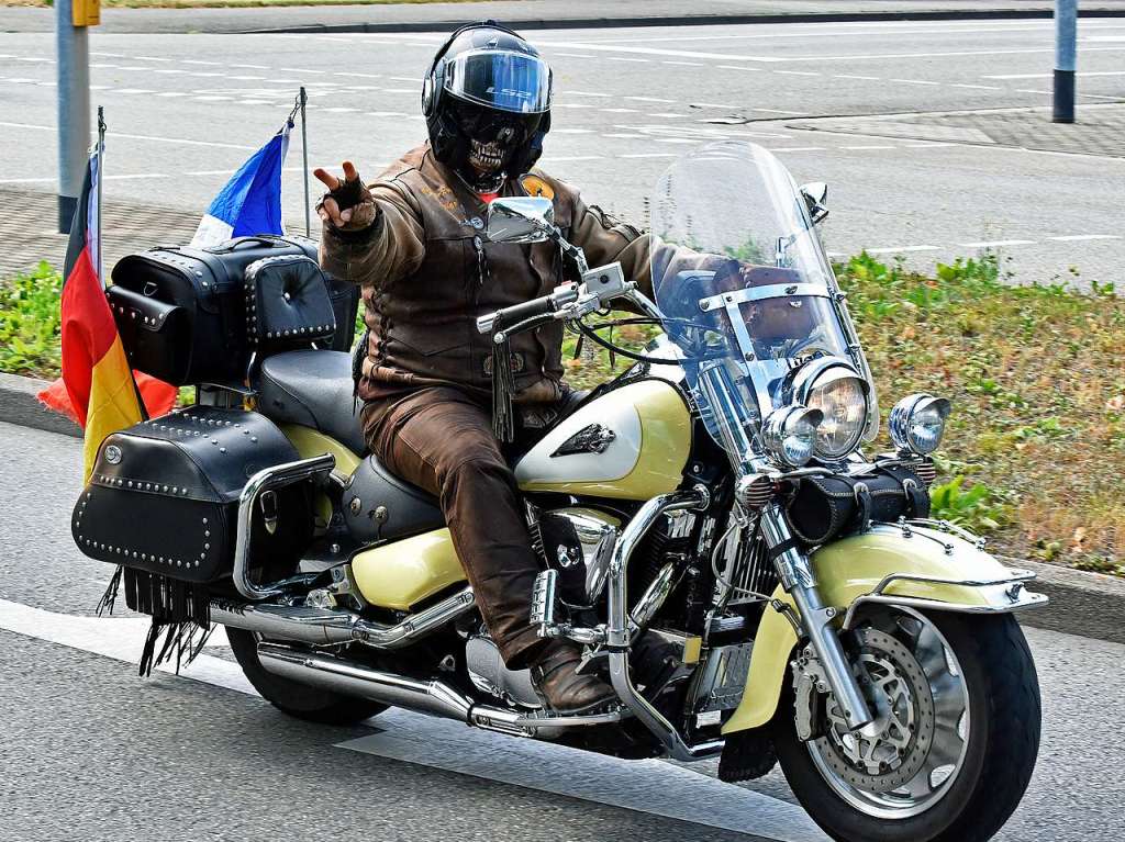 Von Enduro bis Harley – Motorrad-Demo gegen pauschale Fahrverbote.