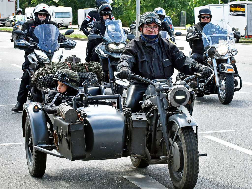 Von Enduro bis Harley – Motorrad-Demo gegen pauschale Fahrverbote.