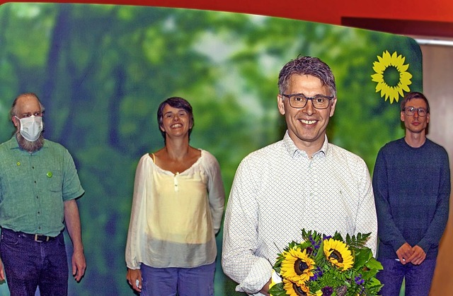 Bernd Mettenleiter (vorne) vertritt be...decker und Norbert Hense durchsetzen.   | Foto: mbr