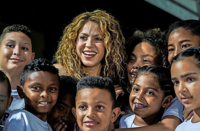 Bildung statt Drogensumpf:  Shakira 20...chule im kolumbianischen Barranquilla.  | Foto: LUIS CHARRIS / AFP