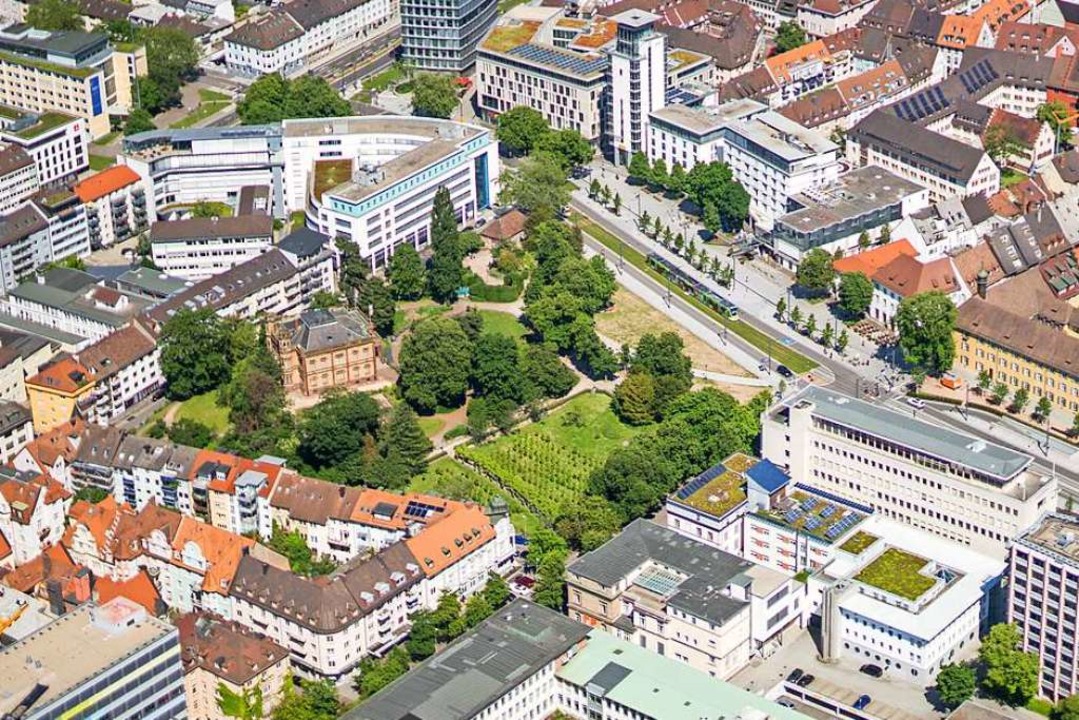 Der Colombipark ist eine grne Oase mitten in der Stadt.   | Foto: Nils Theurer