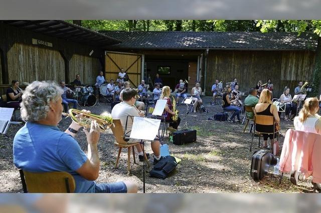 Blasmusik auf dem Waldfestgelnde