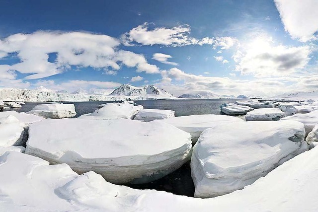 Das Meereis in der Arktis ist in diesem Juli auf historischem Tiefstand.  | Foto: Incredible Arctic  (stock.adobe.com)