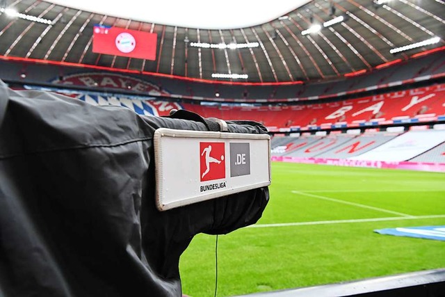 Das Beratergremium der Bundesregierung...und DAZN um einzelne Live-Spiele gibt.  | Foto: Sven Hoppe (dpa)