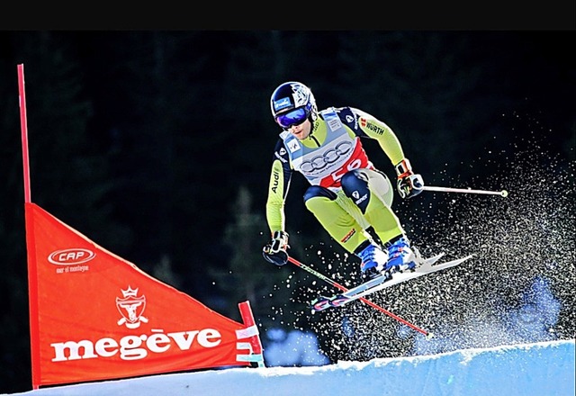 Rasant unterwegs: Skicrosser Tobias Ba...Weltcuprennen im franzsischen  Megve  | Foto: Privat