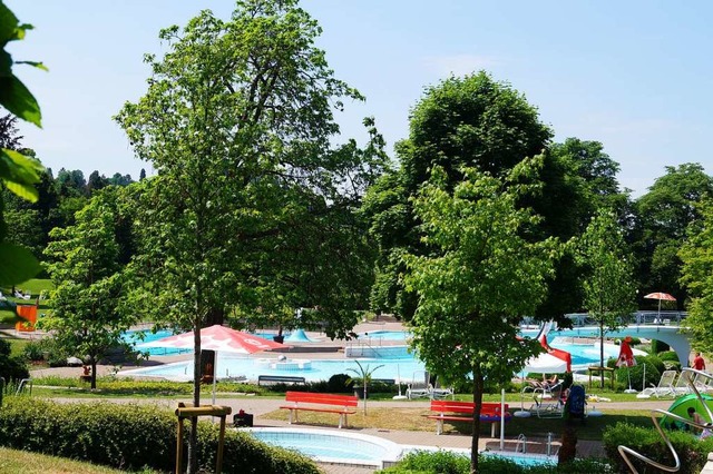 Im Badenweiler Sport- und Freizeitbad ...ig zu. Nicht so am Mittwochnachmittag.  | Foto: Silke Hartenstein