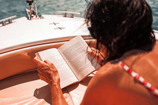 Zu einem richtig schnen Sommer gehrt ein richtig gutes Buch. Wir haben Tipps!  | Foto: Jairph (Unsplash.com)