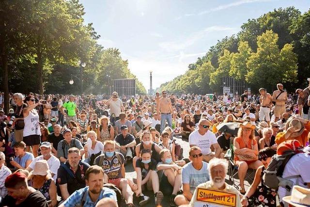 Fotos: Demonstration gegen Corona-Beschrnkungen in Berlin