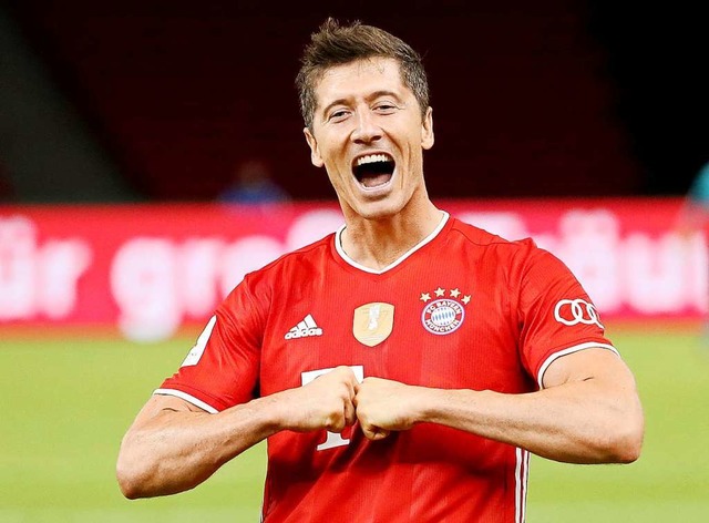 So sehen Spitzenverdiener aus: Bayern-Spieler Robert Lewandowski  | Foto: Alexander Hassenstein (dpa)