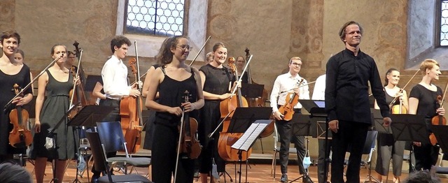 Lauten Beifall gab es fr die Musiker und den Dirigenten Valentin Egel.  | Foto: Bianca Flier
