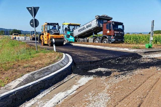 Die L 113 bleibt noch bis Dienstag wegen Bauarbeiten gesperrt