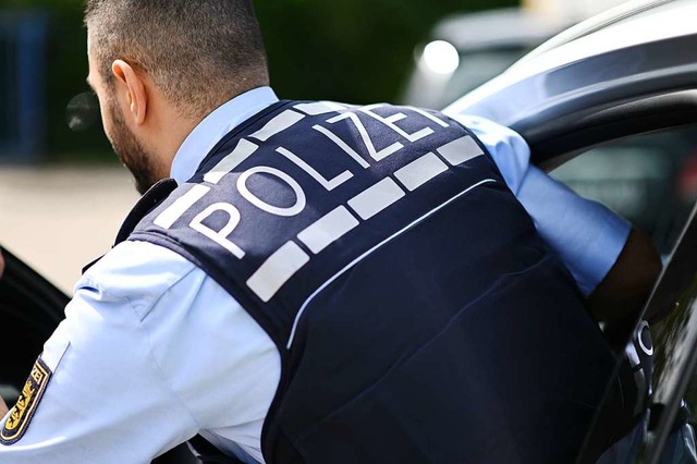 Als die Polizei in der Konrad-Adenauer...Beteiligten mehr vor Ort (Symbolbild).  | Foto: Jonas Hirt