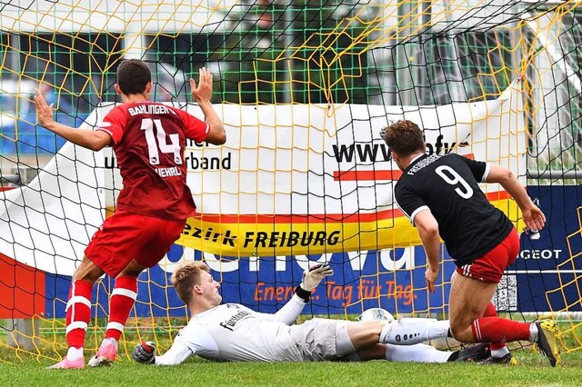 Rico Wehrle (links) und der Bahlinger ...un treffen beide im Pokal aufeinander.  | Foto: Achim Keller