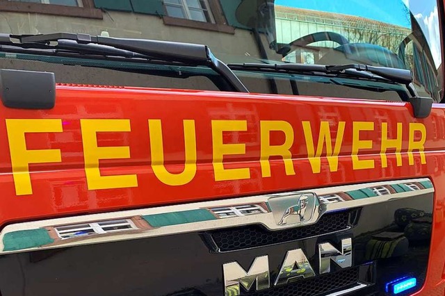 Die Feuerwehr musste in der Nacht zum Freitag ausrcken.   | Foto: Helmut Seller