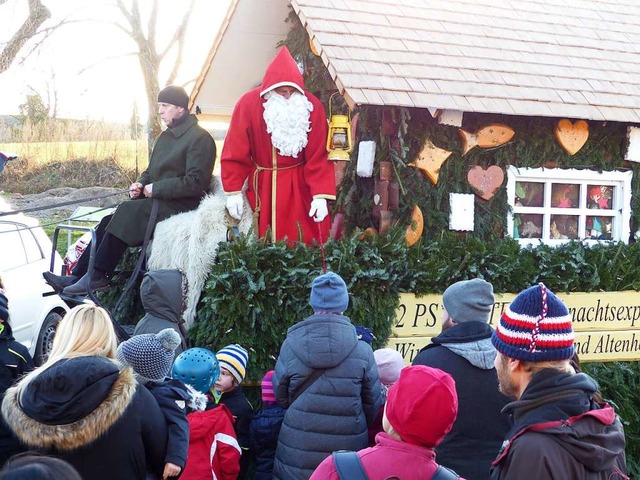 Einen Besuch vom Nikolaus wie im Jahr ...er fllt wegen der Corona-Pandmie aus.  | Foto: Claudia Bachmann-Goronzy