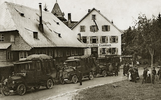 Vor 100 Jahren wurde der ffentliche P... die Haltestelle  beim Hotel zum Bad.   | Foto: Repro Gert Brichta