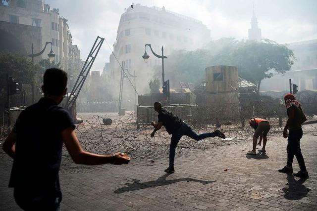 Über 100 Verletzte bei Protesten in Beirut – Premier kündigt Neuwahlen an