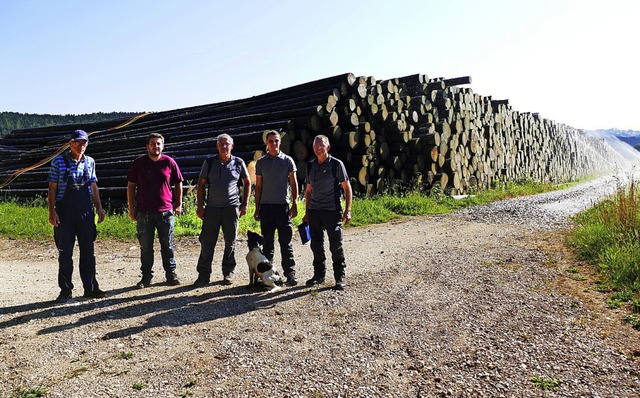 Kmmern sich um das Nasslager (von lin...Kuster, Nico Breuer und Karl Meister.   | Foto: Martin Wunderle