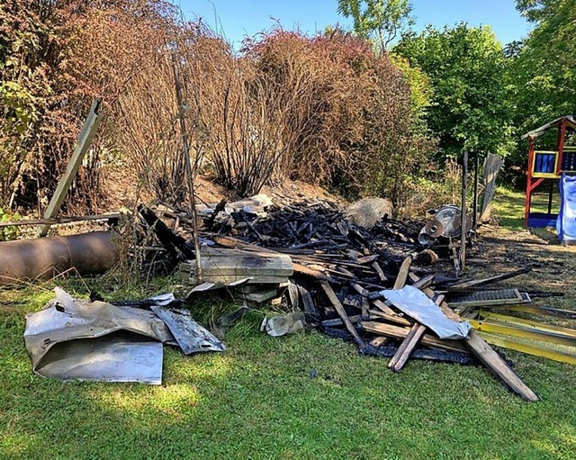 In diesem Garten brannte es.  | Foto: Feuerwehr Gottenheim