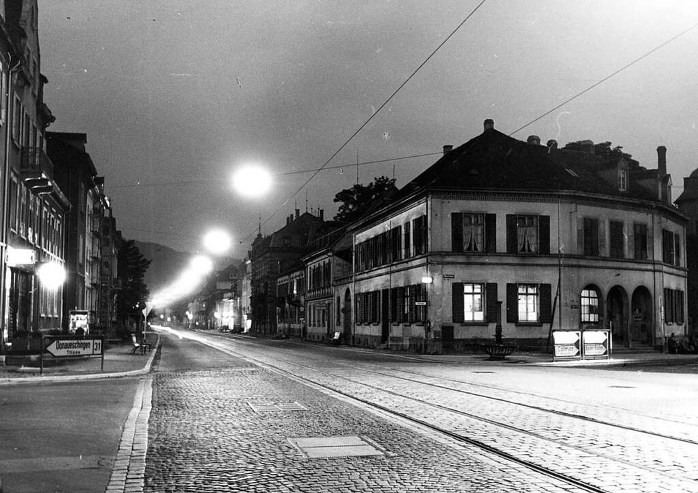 Trotz Kahlschlag noch stimmungsvoll: D...des alten Zollhauses (rechts im Bild).  | Foto: Archiv Vistatour