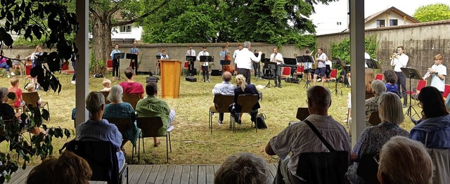 <BZ-FotoAnlauf>Open-Air-Gottesdienst <...f> bei  der Altweiler Kirchengemeinde   | Foto: Hans-Dirk Walter