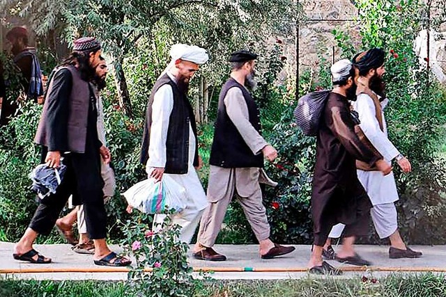 Taliban auf dem Weg in die Freiheit  | Foto: - (AFP)