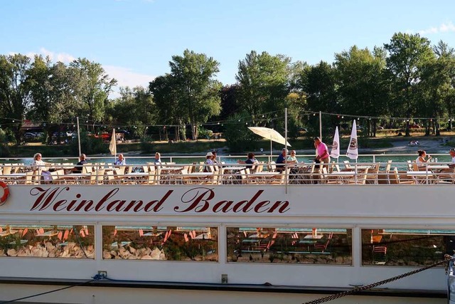 Auf der Weinland Baden gibt es seit Mi...rabende auf dem Rhein genieen lassen.  | Foto: Christine Weirich