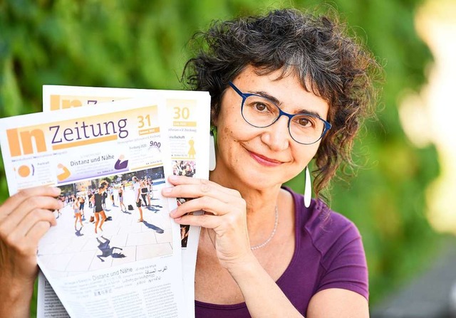 Viktoria Balon mit der &#8222;In-Zeitung&#8220;.  | Foto: Rita Eggstein