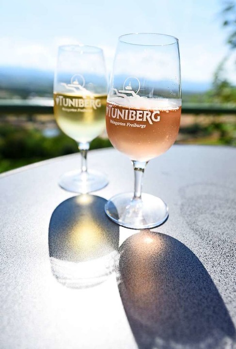 Probieren mit Ausblick: die Tuniberger &#8222;Hochgenuss-Weinprobe&#8220;  | Foto: Rita Eggstein