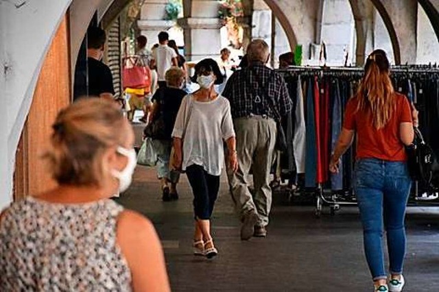 Maske ist obligatorisch: Blick in die ...ffenburgs Partnerstadt Lons-le-Saunier  | Foto: Christiane Maugain