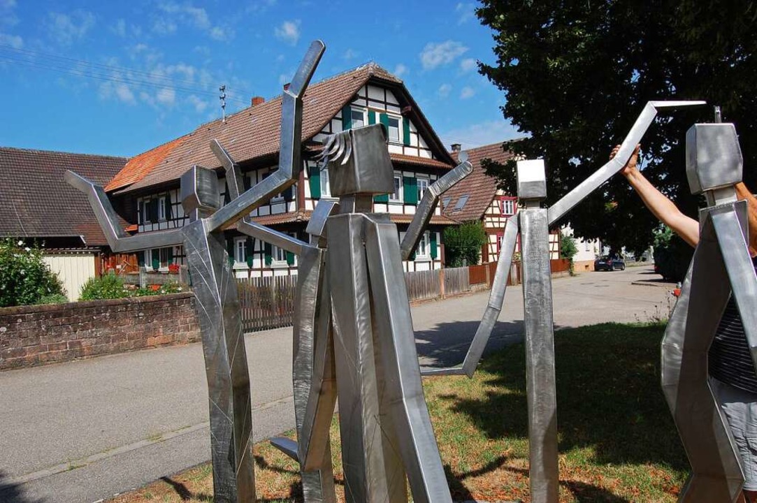 <BZ-FotoAnlauf>Skulpturenweg Neuried:<...nen&#8220; in Ichenheim am Werderplatz  | Foto: Hagen Späth