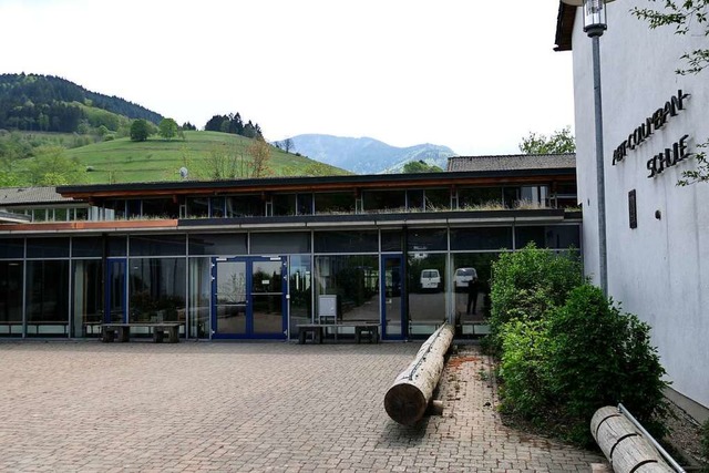 Ziel jugendlicher Einbrecher: Der Comp...der Abt-Columban-Schule in Mnstertal.  | Foto: Hans-Peter Mller