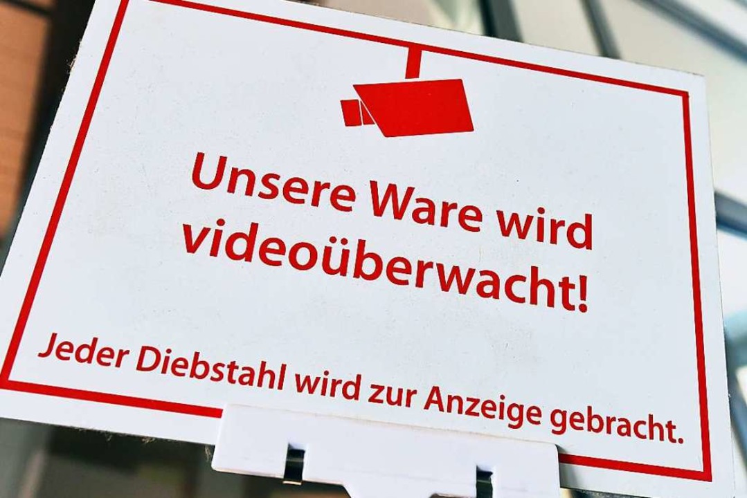 In einem Freiburger Supermarkt hat sic... seine Festnahme gewehrt (Symbolbild).  | Foto: Martin Schutt