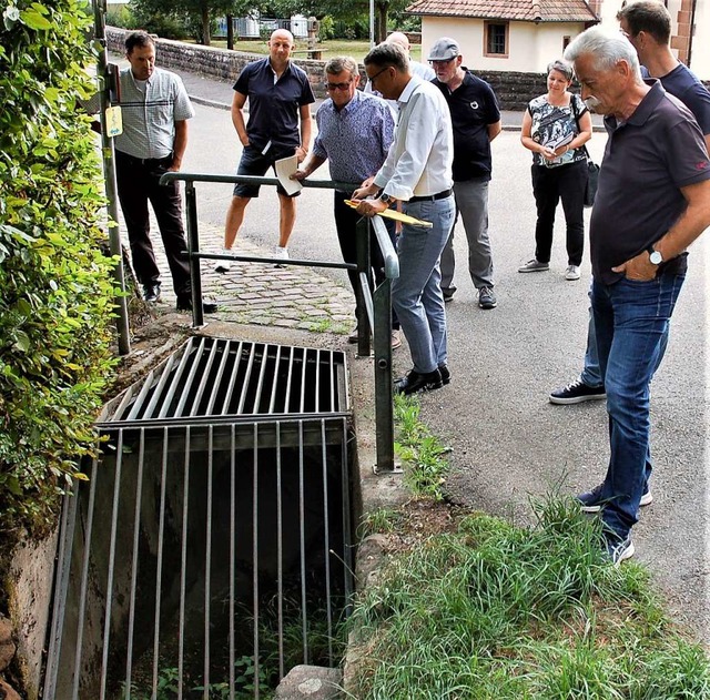 Oberbrgermeister  Markus Ibert  (wei...s von Ibert) und den Ortschaftsrten.   | Foto: Wolfgang Beck