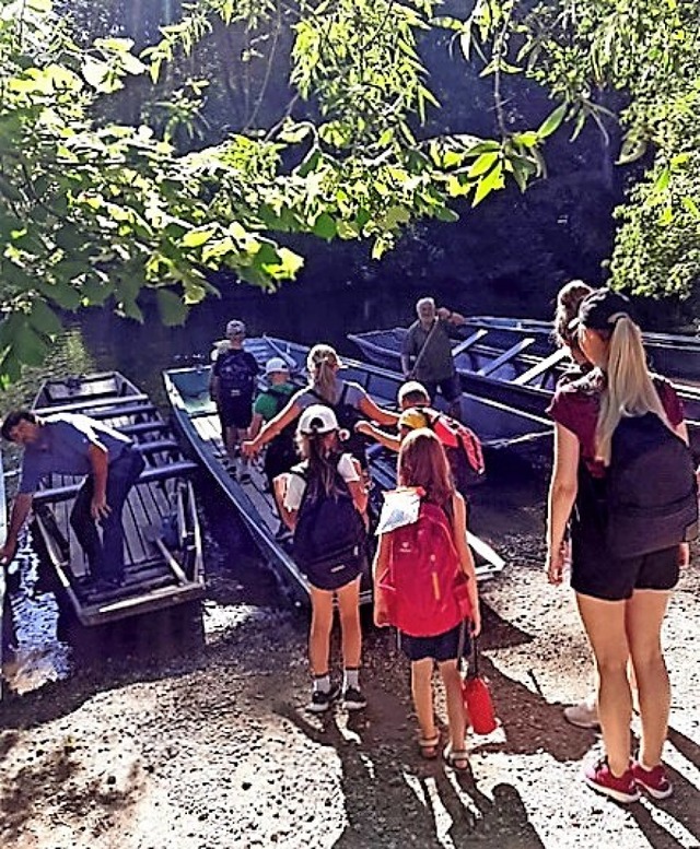 Mit sechs Booten ging es durch den Taubergießen. | Foto: Kiwanis Mit sechs Booten ging es durch den Taubergießen. | Foto: Kiwanis
