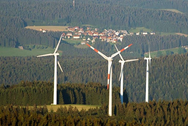 Mag Martin Herrenknecht nicht: Windrder im Schwarzwald. Hier: bei Waldkirch.  | Foto: Patrick Seeger