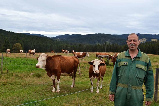 Jrgen Vogelbacher vor seiner Weide  | Foto: Liane Schilling