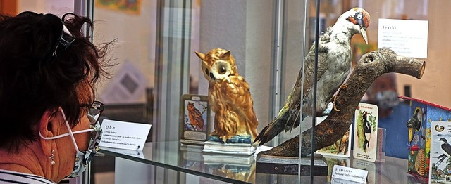 Um Bezge zwischen Hebel und der Vogel...irilla&#8220; im Schopfheimer Museum.   | Foto: Roswitha Frey