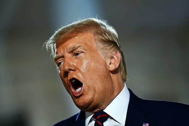 Polternd stilisierte sich Donald Trump...publikaner als Retter des Abendlandes.  | Foto: BRENDAN SMIALOWSKI (AFP)