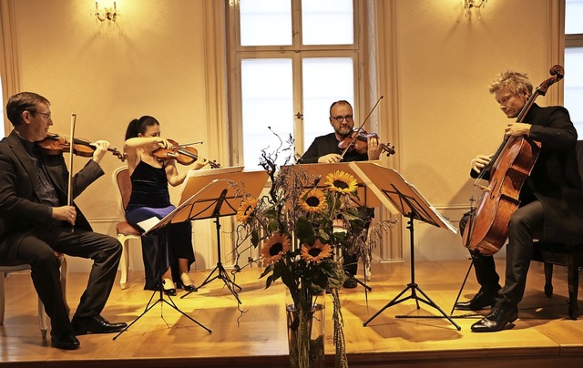 Das Minguet Quartett mit Ulrich Isfort...en von Beethoven, Kaminski und Haydn.   | Foto: Martha Weishaar